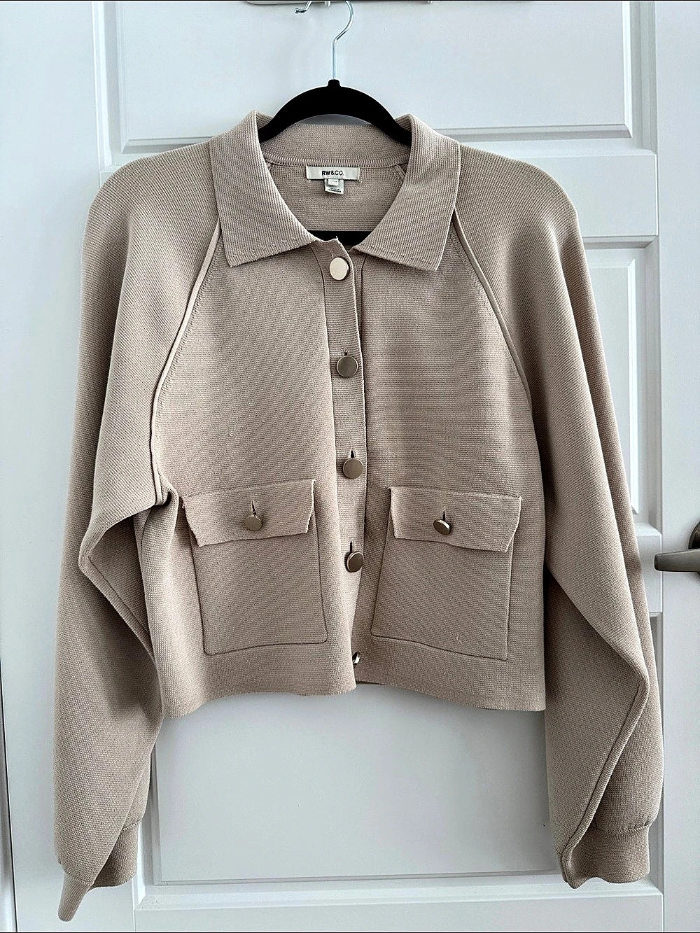 RW&CO. Button Front Cardigan in Cream Size Medium
